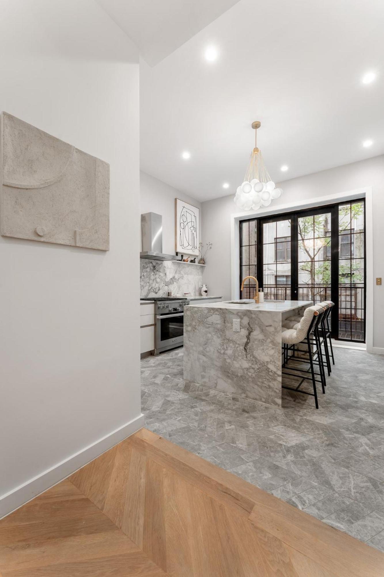Appartement Luxurious Harlem With Modern Amenities, Outdoor Patio!