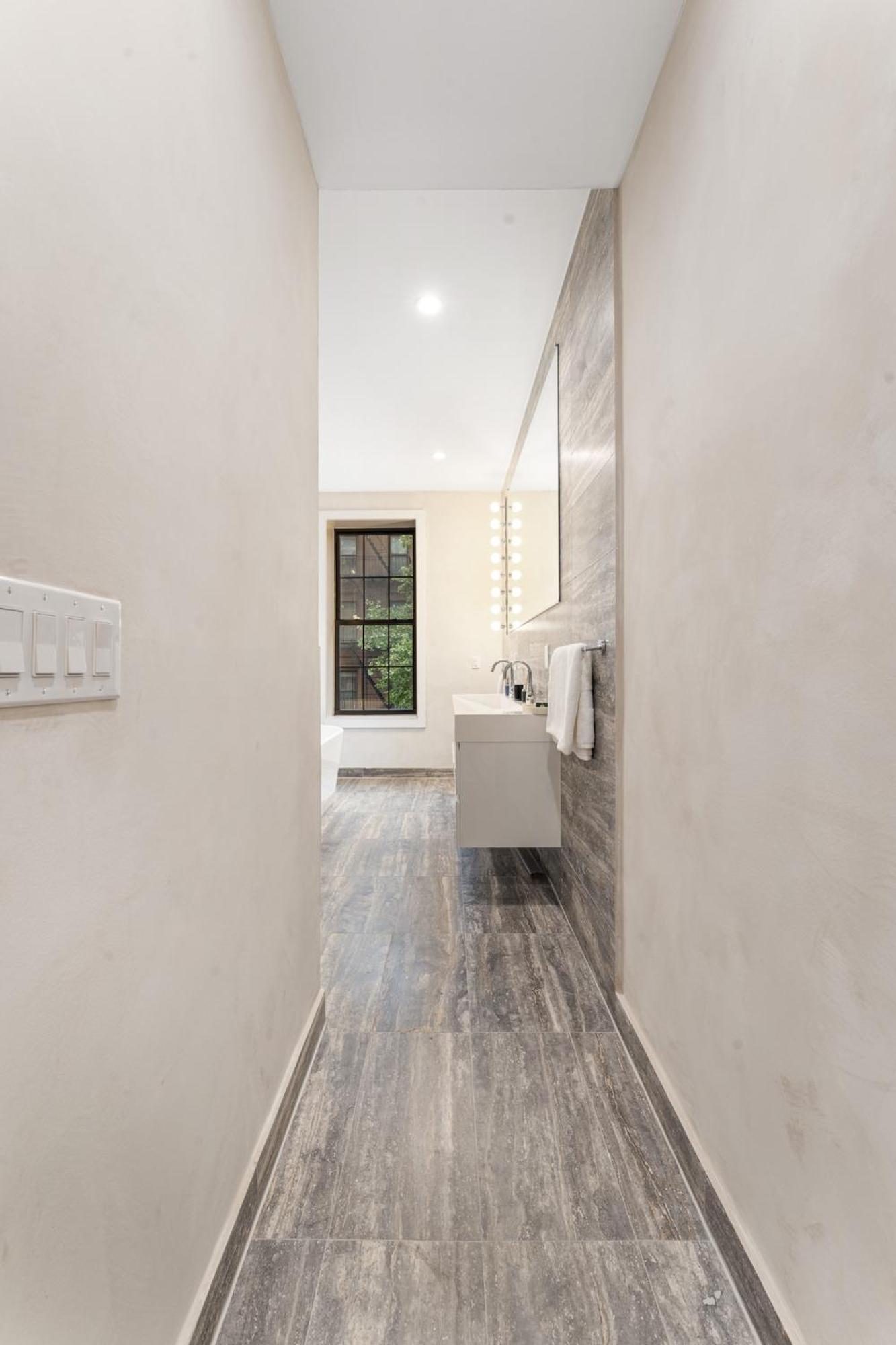 Luxurious Harlem With Modern Amenities, Outdoor Patio! Appartement