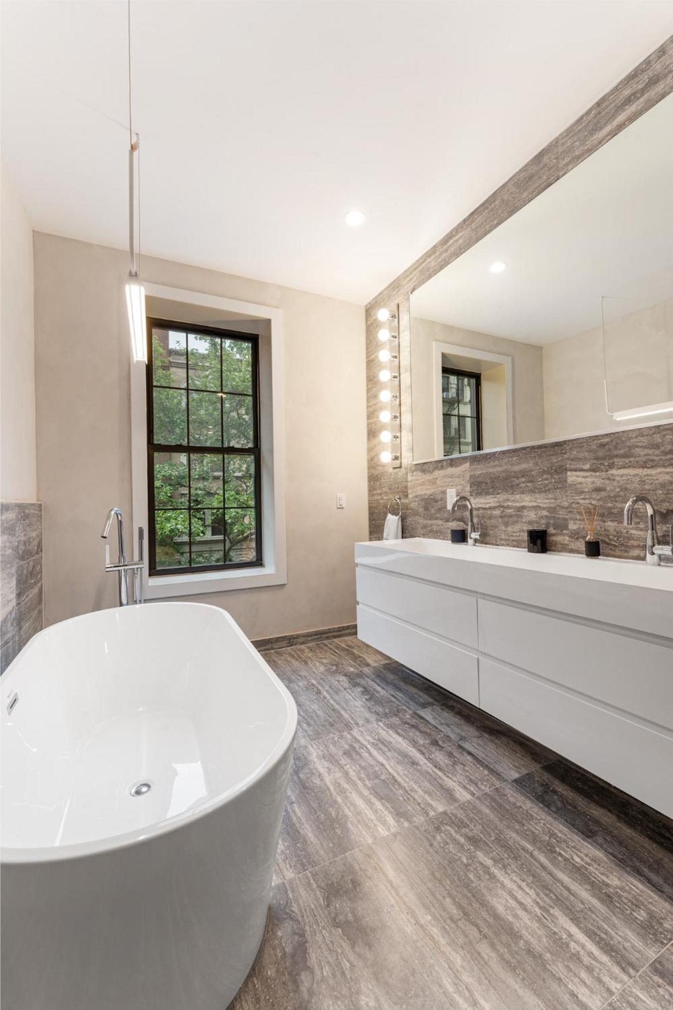 Appartement Luxurious Harlem With Modern Amenities, Outdoor Patio! *